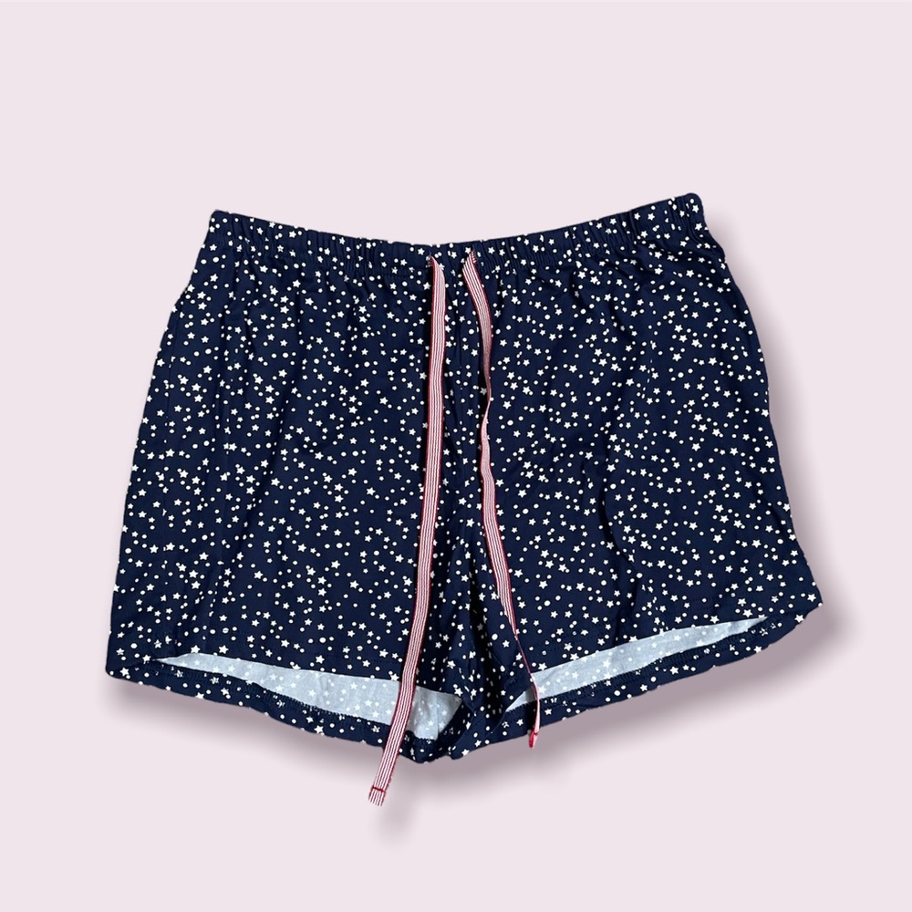 Cute loose PJ shorts 
Super fun super comfy!! 
Never worn!!